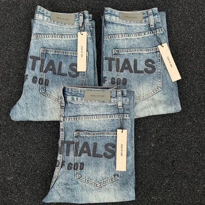 Jeans on the product catalogue